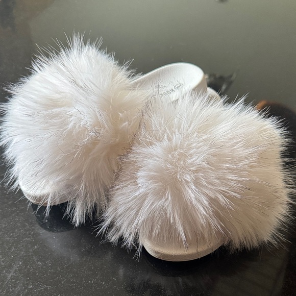 White Fluffy Slide Sandals - Picture 5 of 7